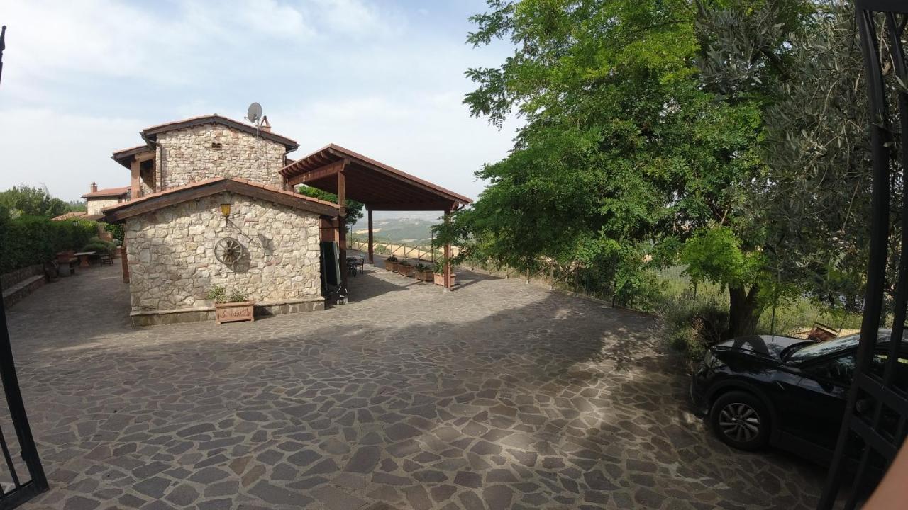 B&B Casale Roshlee Gualdo Cattaneo 外观 照片